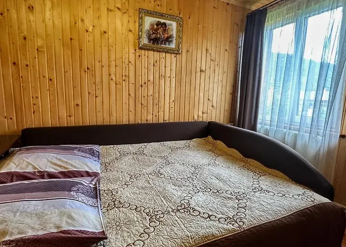 за рікою タターリウ