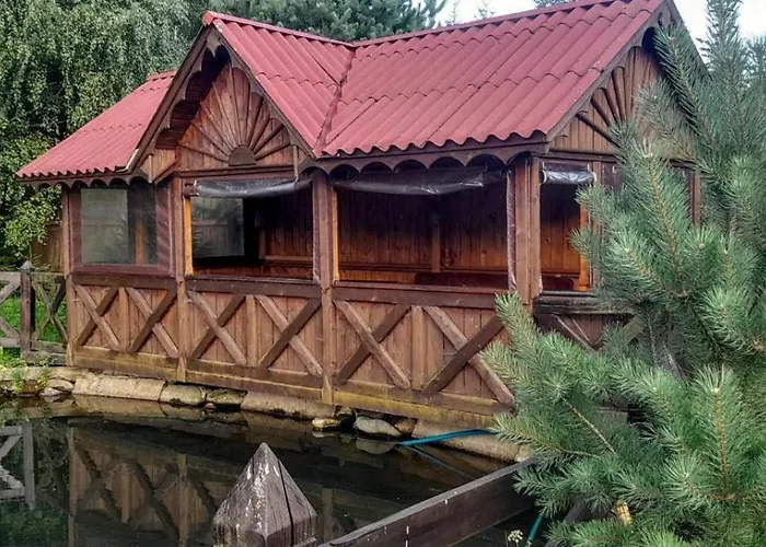 за рікою アパート タターリウ